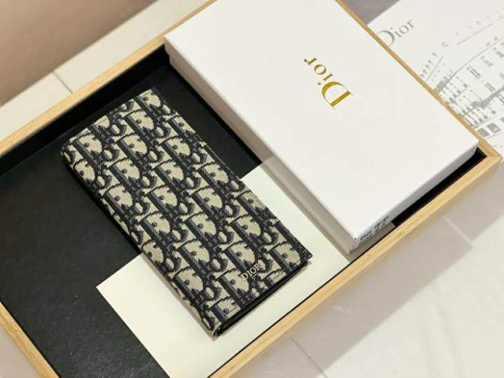 Picture of Dior Wallets _SKUfw239332728fw